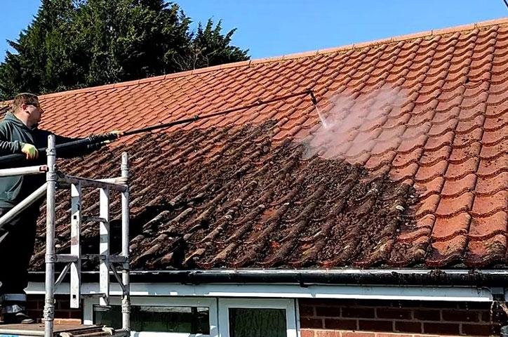 Roof Cleaning wakefield